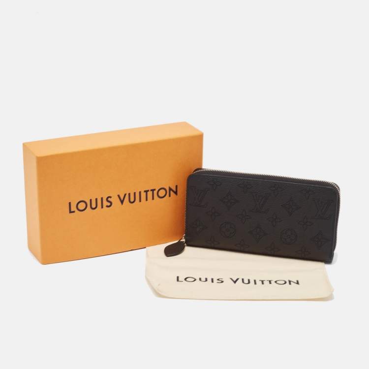 Pre Owned Louis Vuitton Noir Monogram Mahina Leather Zippy Wallet