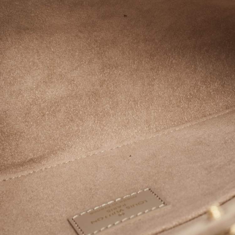Pre Owned Louis Vuitton Galet Epi Leather Pochette Felicie Bag 