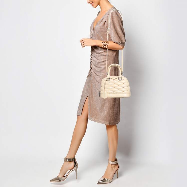 Pre Owned Louis Vuitton Beige Quilted Leather Malletage Alma BB Bag