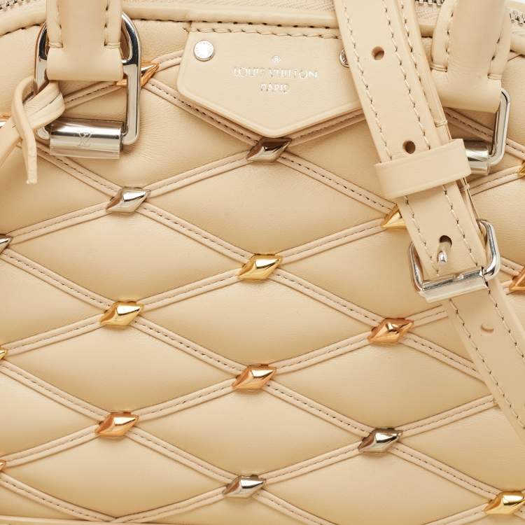 Pre Owned Louis Vuitton Beige Quilted Leather Malletage Alma BB Bag