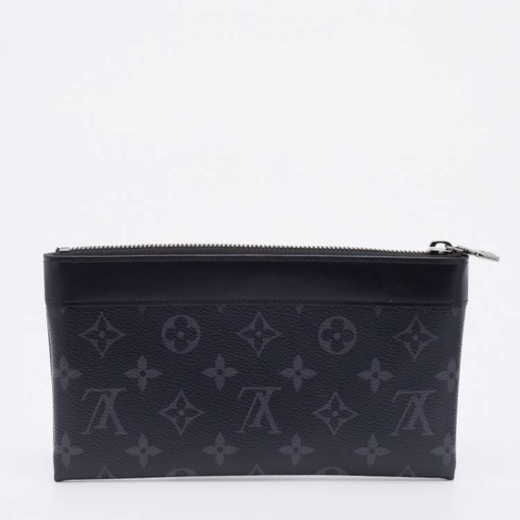 Pre Owned Louis Vuitton Monogram Eclipse Canvas Discovery PM Pochette