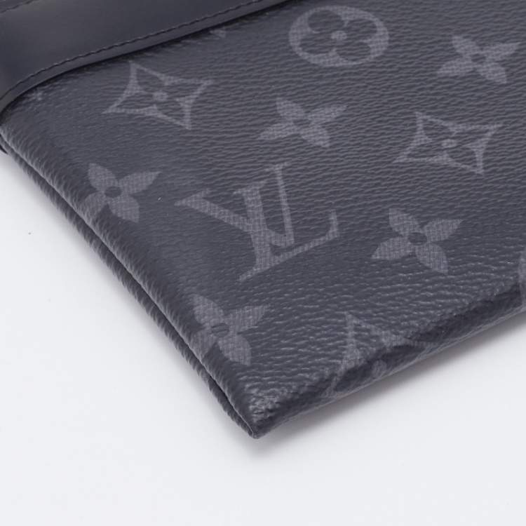 Pre Owned Louis Vuitton Monogram Eclipse Canvas Discovery PM Pochette