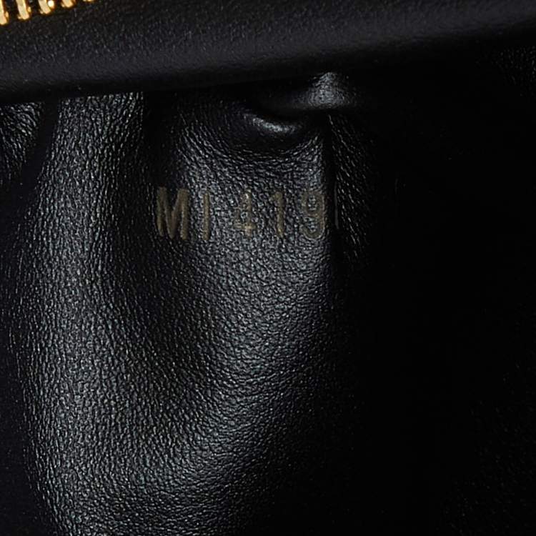 Pre Owned Louis Vuitton Black Taurillon Leather and Python Capucines BB Bag