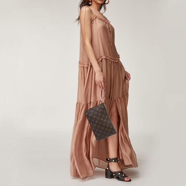 Pre Owned Louis Vuitton Monogram Neverfull MM Pouch