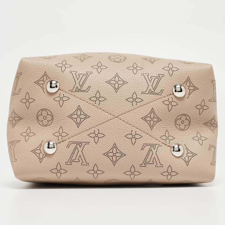 Pre Owned Louis Vuitton Gallet Monogram Mahina Leather Bella Bag