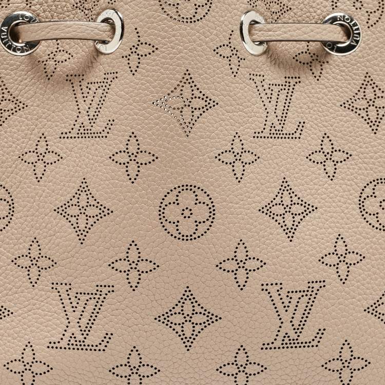 Pre Owned Louis Vuitton Gallet Monogram Mahina Leather Bella Bag