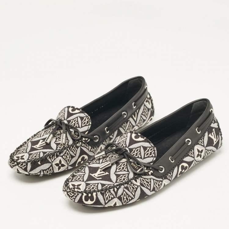 Pre Owned Louis Vuitton Black/White Printed Canvas and Leather Gloria Loafers Size 37.5