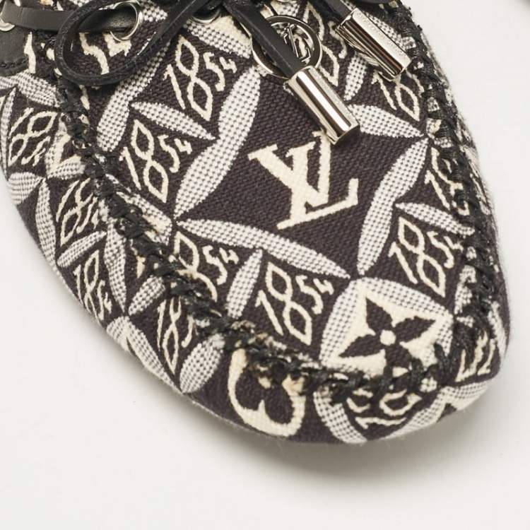 Pre Owned Louis Vuitton Black/White Printed Canvas and Leather Gloria Loafers Size 37.5