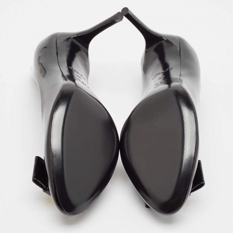 Pre Owned Louis Vuitton Black Patent Leather Bow Pumps Size 36