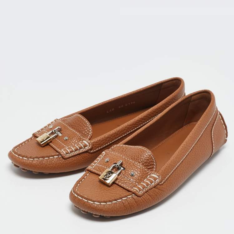Pre Owned Louis Vuitton Brown Leather Lock It Slip On Loafers Size 40