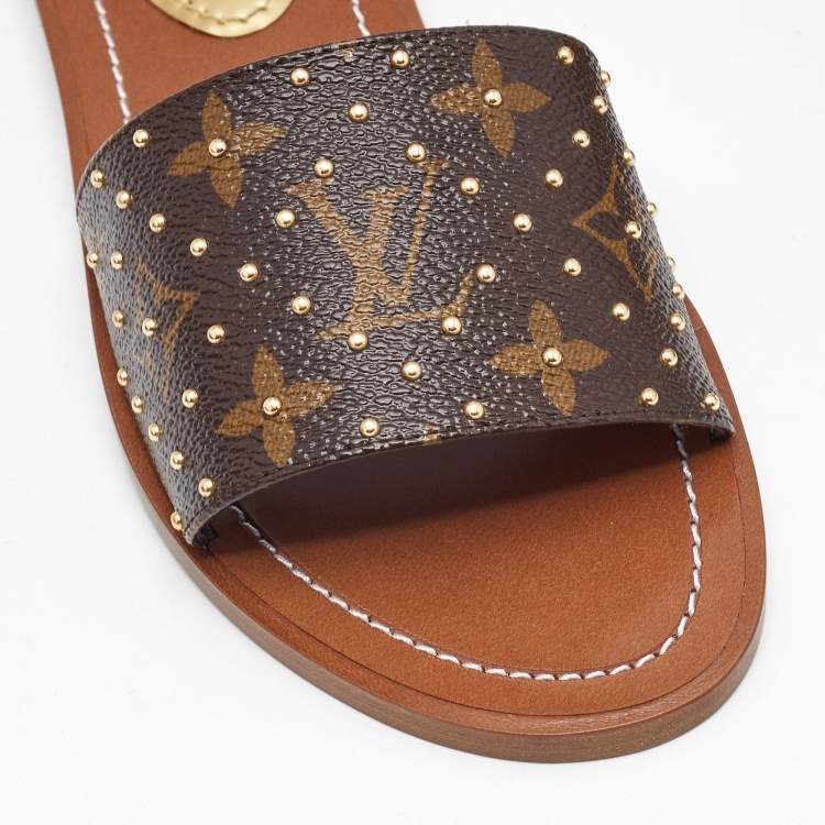 مملوكة مسبقًا Louis Vuitton Monogram Canvas Studded Lock It Flat Slides Size 36