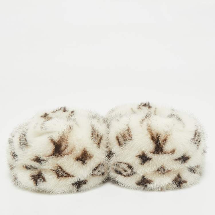 Pre Owned Louis Vuitton White/Brown Monogram Mink Fur House Slide Sandals Size 42