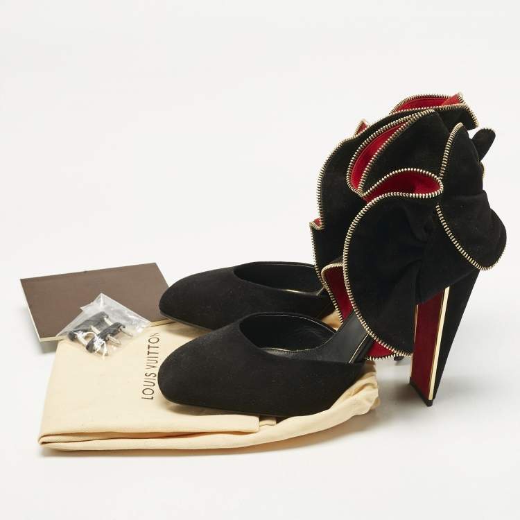 Pre Owned Louis Vuitton Black Suede Ruffle Detail Square Toe Pumps Size 37