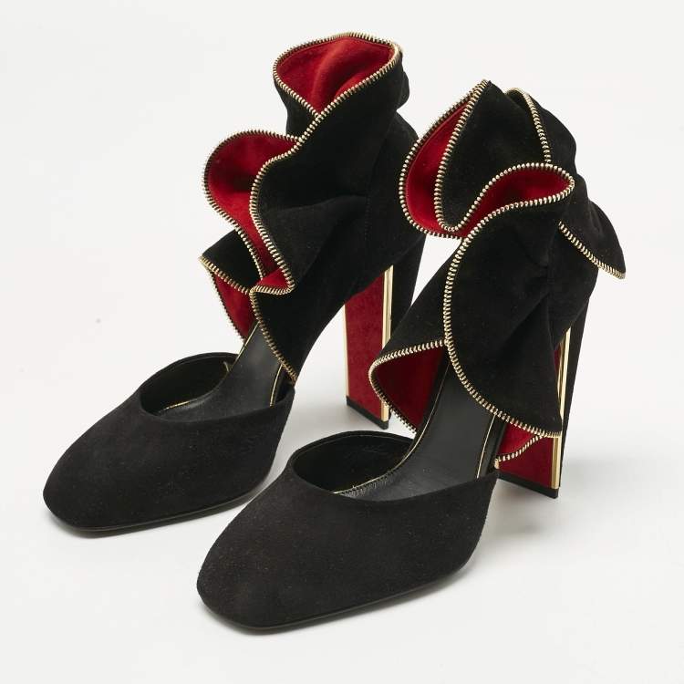 Pre Owned Louis Vuitton Black Suede Ruffle Detail Square Toe Pumps Size 37