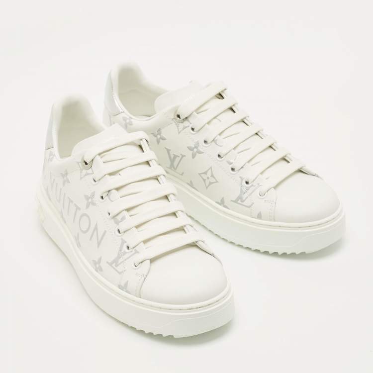 Pre Owned Louis Vuitton Time Out Size 38.5 White/Silver Leather Lace Up Sneakers