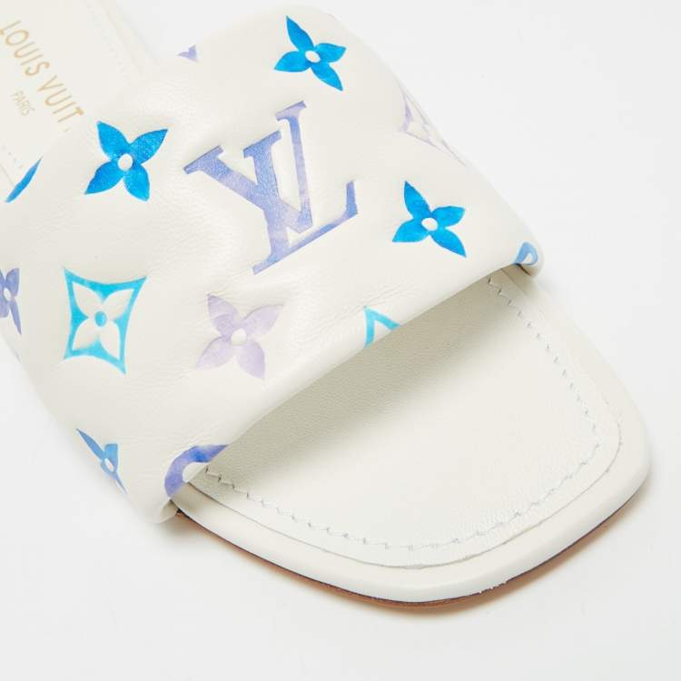 مملوكة مسبقًا Louis Vuitton Revival Size 38 White/Blue Monogram Leather Flat Slide
