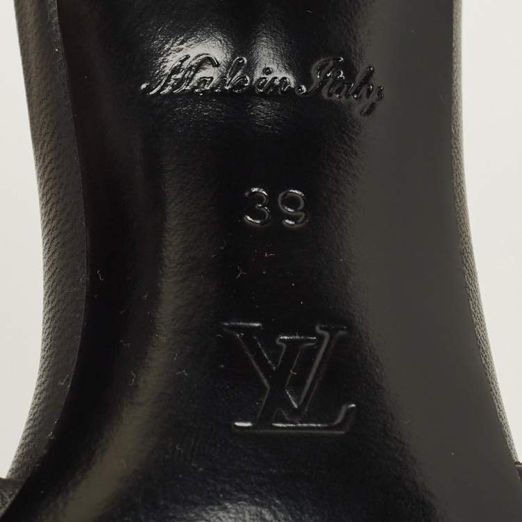 Pre Owned Louis Vuitton Revival Size 39 Black Monogram Leather Slide Sandals