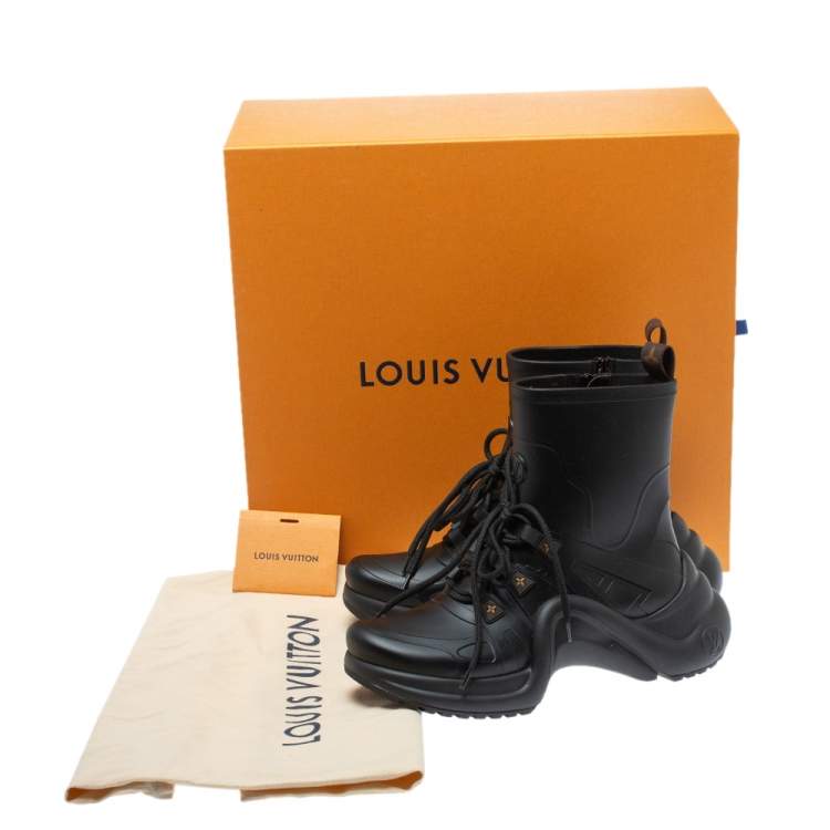 trainer boots black
