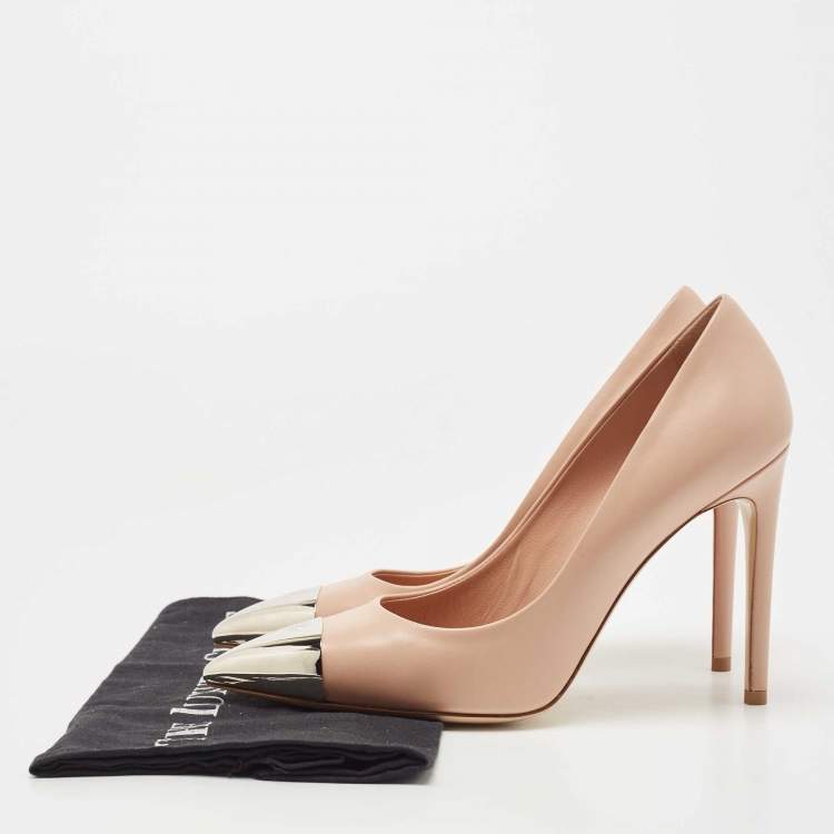 Pre Owned Louis Vuitton Beige Leather Urban Twist Pumps  38
