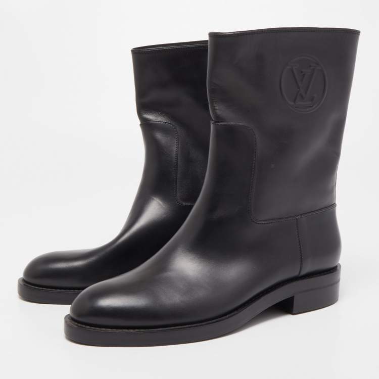 41 Louis Vuitton Boots