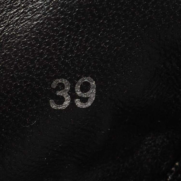 Pre Owned Louis Vuitton Black Monogram Embossed Leather Paseo Flat Sandals Size 39