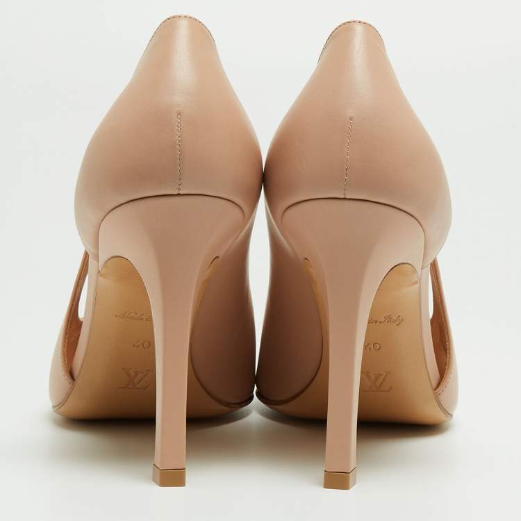 Pre Owned Louis Vuitton Light Pink Leather Pointed Toe Pumps Size 40