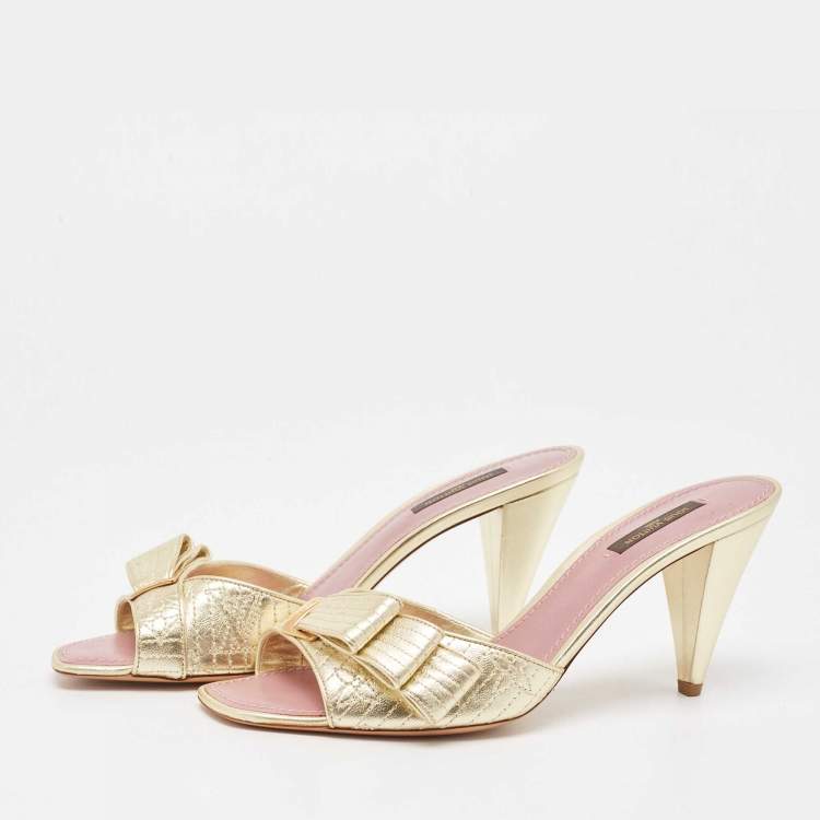 Pre Owned Louis Vuitton Gold Leather evening Slides Size 38.5