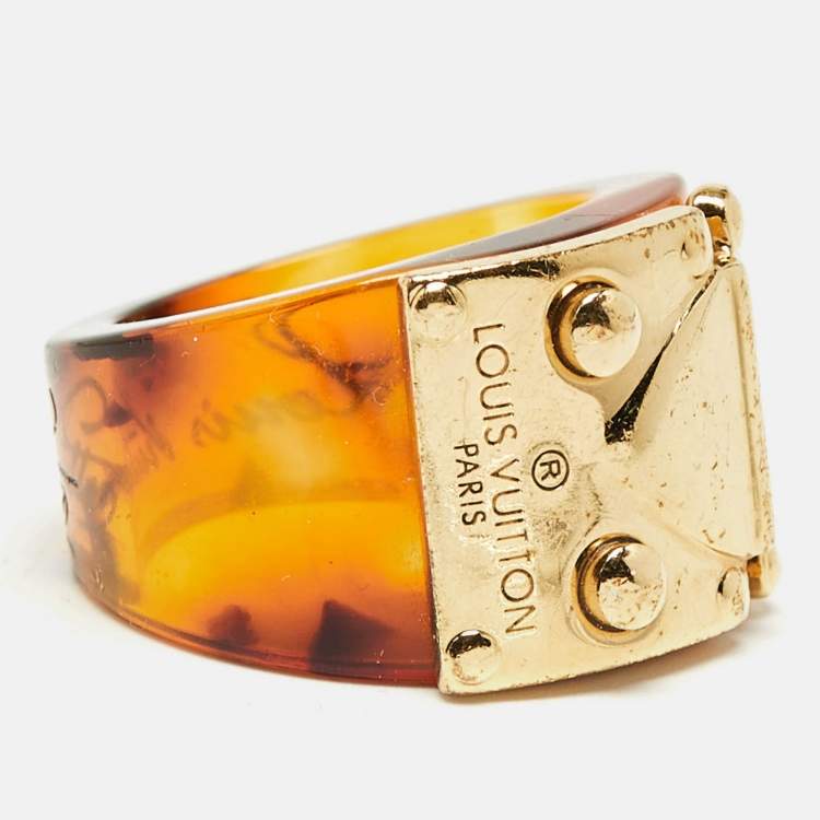 Pre Owned Louis Vuitton Resin Lock It Gold Tone Ring Size 54
