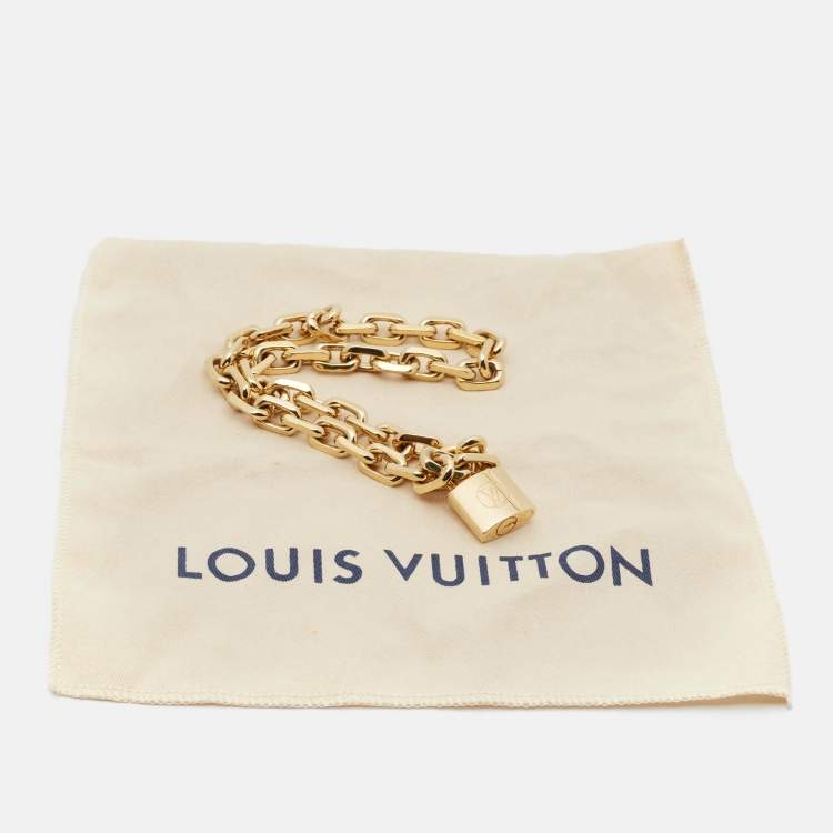 Pre Owned Louis Vuitton  LV Edge  Cadenas  Gold Tone Necklace