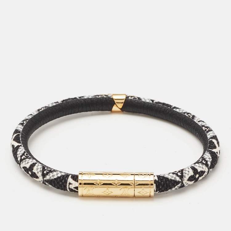 Pre Owned Louis Vuitton Daily Confidential Monogram Leather Gold Tone Bracelet