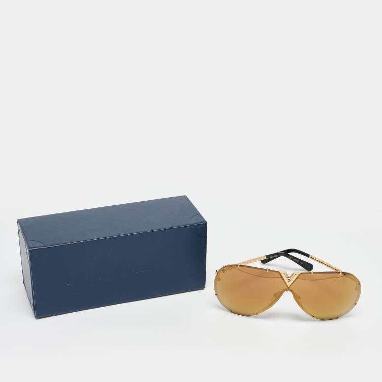 Pre Owned Louis Vuitton Gold Nano Monogram Mirrored Z0896W Drive Sunglasses