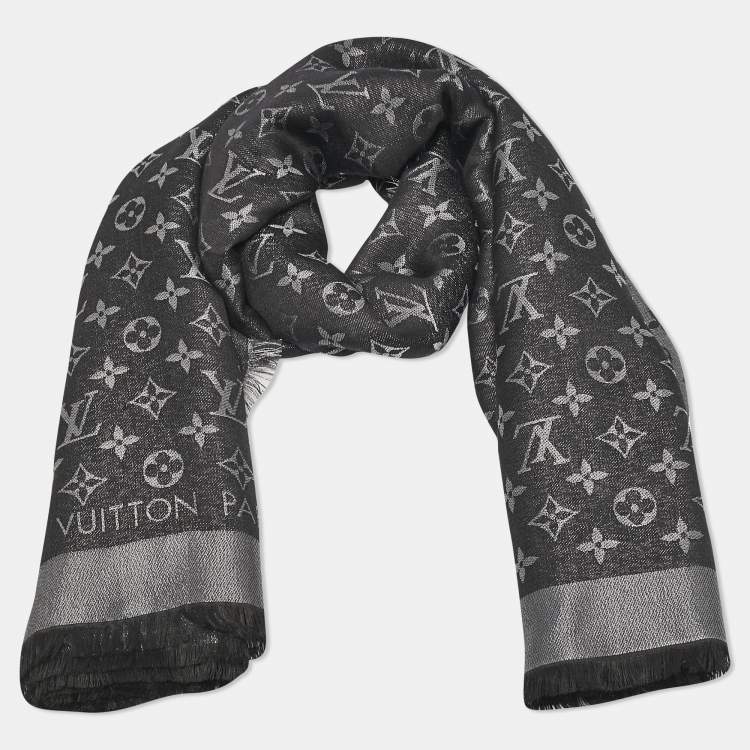 مملوكة مسبقًا Louis Vuitton Black/Silver Silk Blend Monogram Shine Shawl