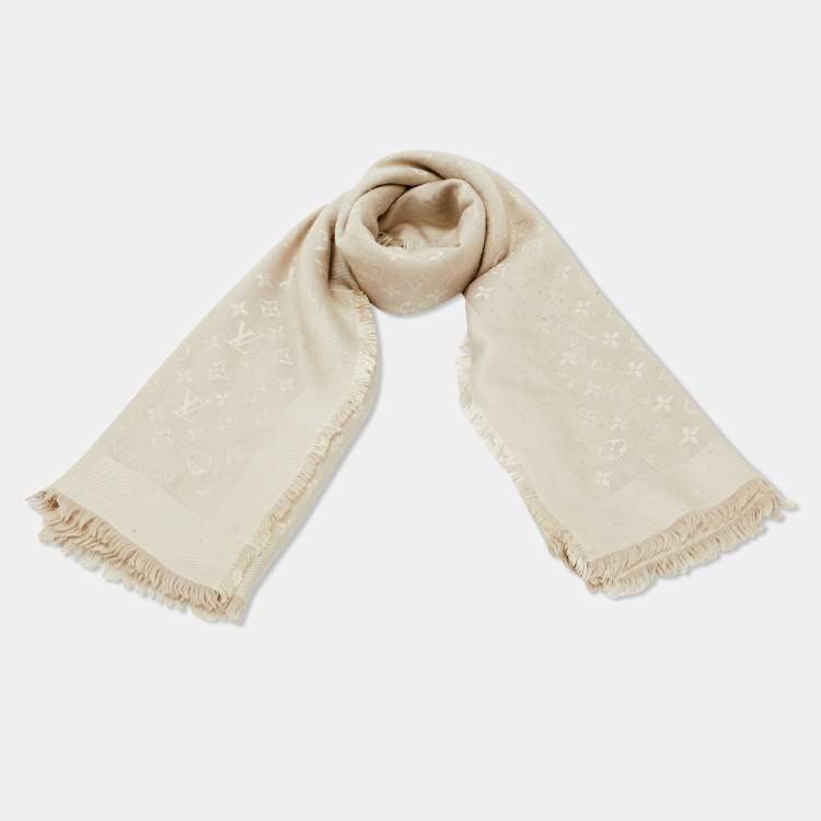Pre Owned Louis Vuitton Classique Monogram Greige Wool Silk Classique Monogram Shawl