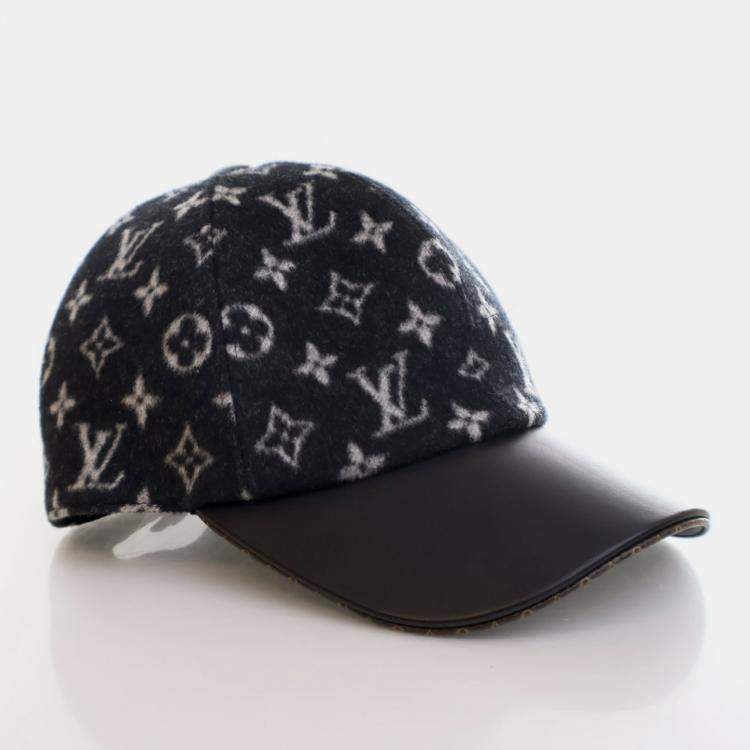 Pre Owned Louis Vuitton Black/Grey Monogram Wool Carry On Cap Size M