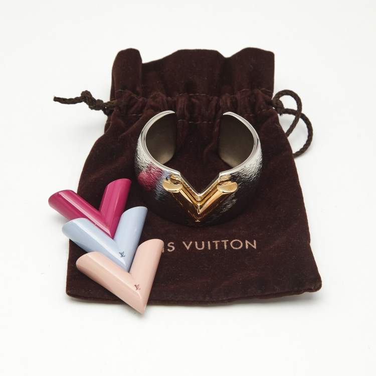 Pre Owned Louis Vuitton Textured Essential V Colorama Two Tone Open Cuff Bracelet S