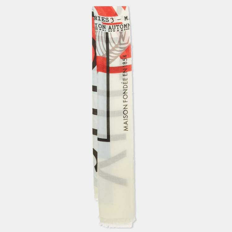مملوكة مسبقًا Louis Vuitton Limited Edition White Silk Blend Series 3 Shawl