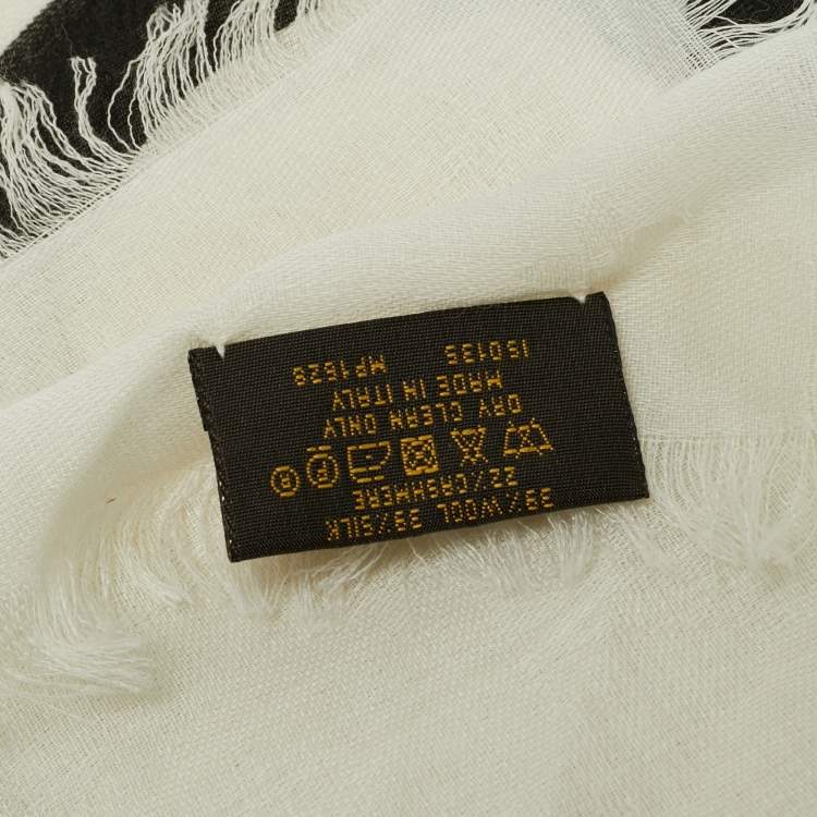 مملوكة مسبقًا Louis Vuitton Limited Edition White Silk Blend Series 3 Shawl