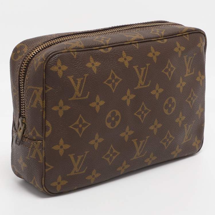 Pre Owned Louis Vuitton Monogram Canvas Trousse Toilette 23 Cosmetic Case