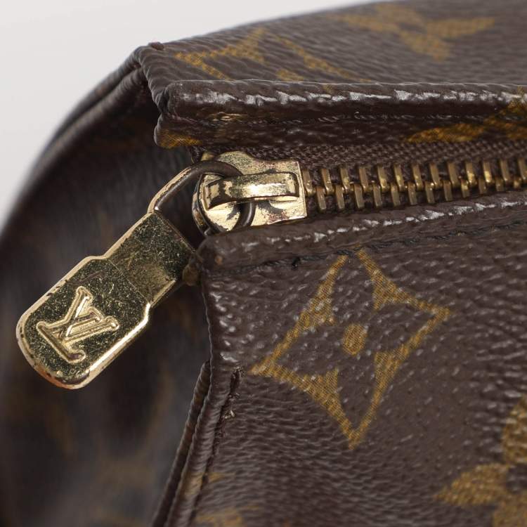 مملوكة مسبقًا Louis Vuitton Monogram Canvas Toiletry 19 Pouch