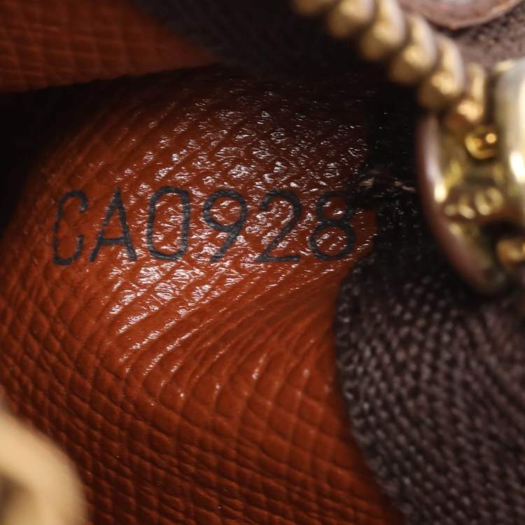 Pre Owned Louis Vuitton Monogram Canvas Key Pouch