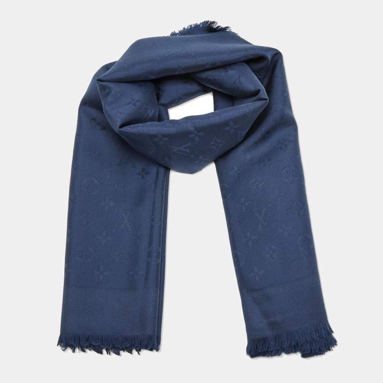 مملوكة مسبقًا Louis Vuitton Night Blue Monogram Silk Shawl