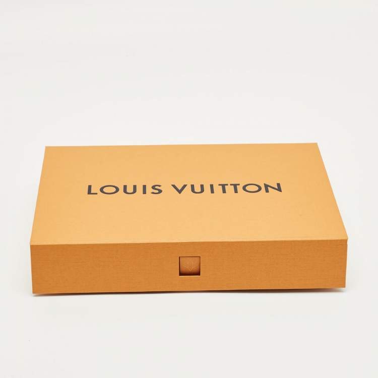 مملوكة مسبقًا Louis Vuitton X Murakami White Monogram Print Silk Scarf 