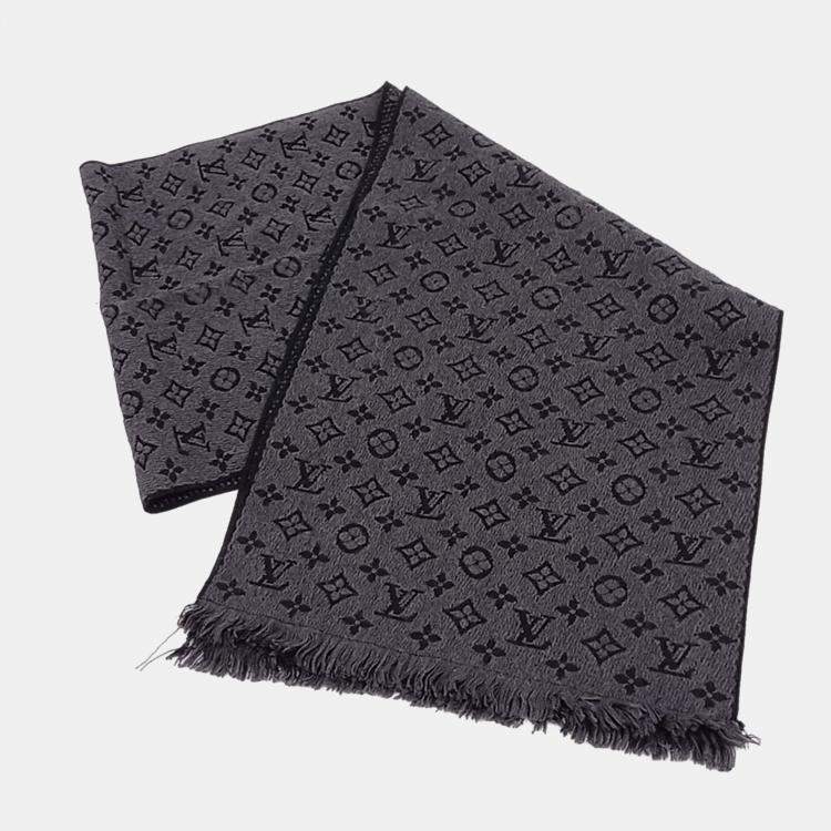 Pre Owned Louis Vuitton Black Wool Monogram Classic Muffler