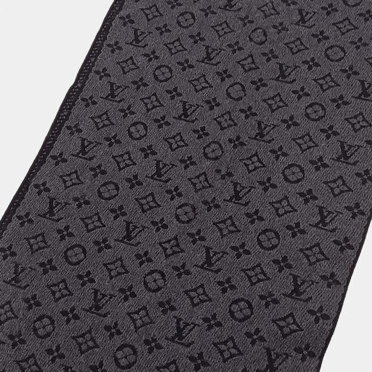 Pre Owned Louis Vuitton Black Wool Monogram Classic Muffler