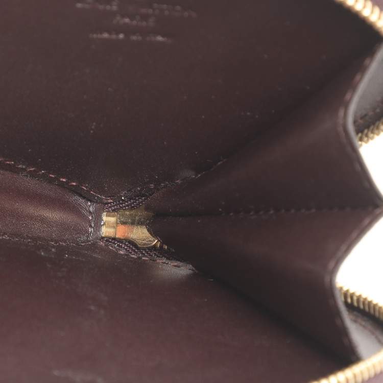 Pre Owned Louis Vuitton Heart Amarante Monogram Vernis Coin Purse