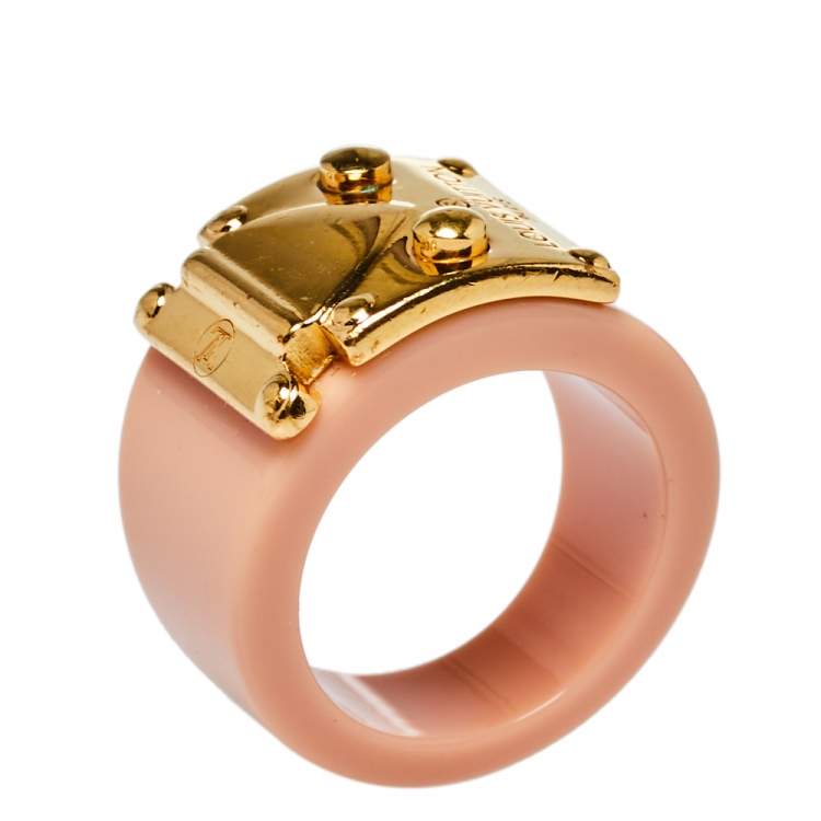 Louis Vuitton Lock Me Blush Pink Resin Gold Tone Ring M Louis