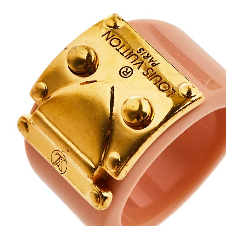 Pre Owned Louis Vuitton Lock Me Blush Pink Resin Gold Tone Ring M