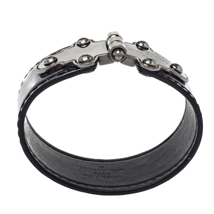 Pre Owned Louis Vuitton Black Patent Leather Save It Bracelet 19