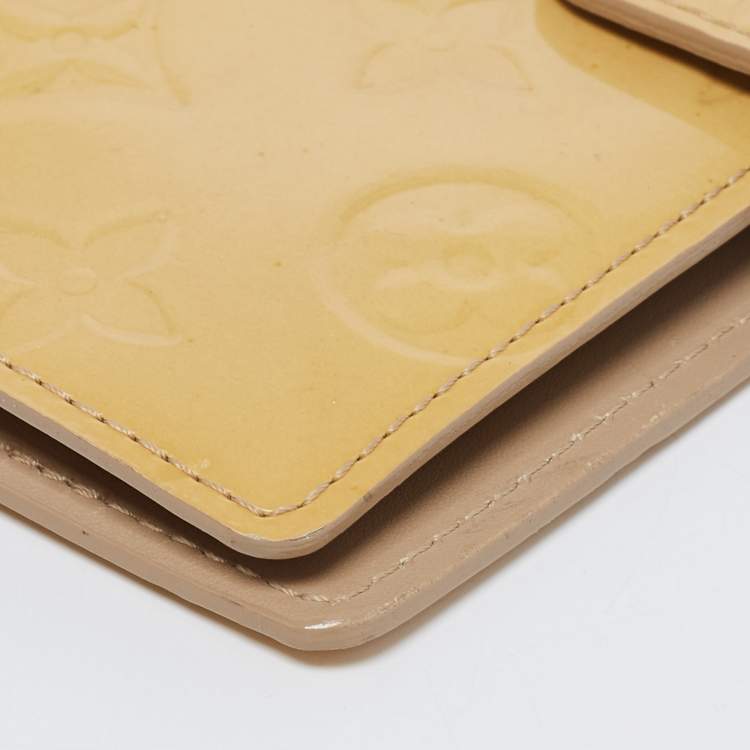 Pre Owned Louis Vuitton Cream Monogram Vernis Leather Small Ring Agenda Cover