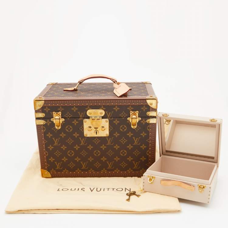 Pre Owned Louis Vuitton Monogram Canvas Boite Pharmacie Toiletry Case